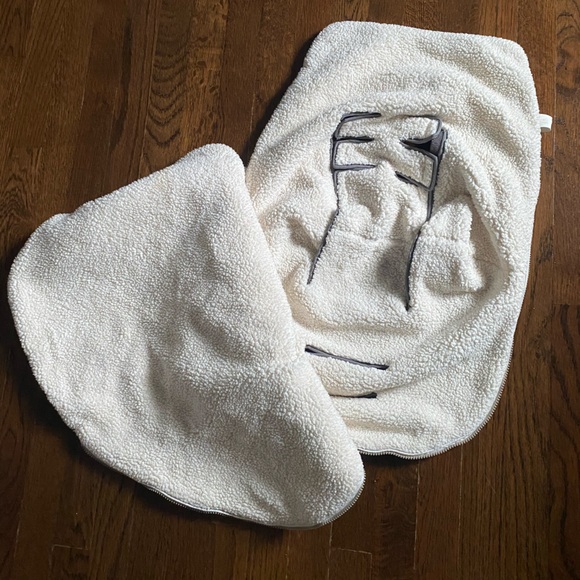 JJ Cole Collection bundle me Sherpa stroller blanket - Picture 3 of 5